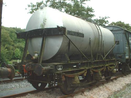 GWR 2016 Milk Tank (now Six wheel) built 1931
