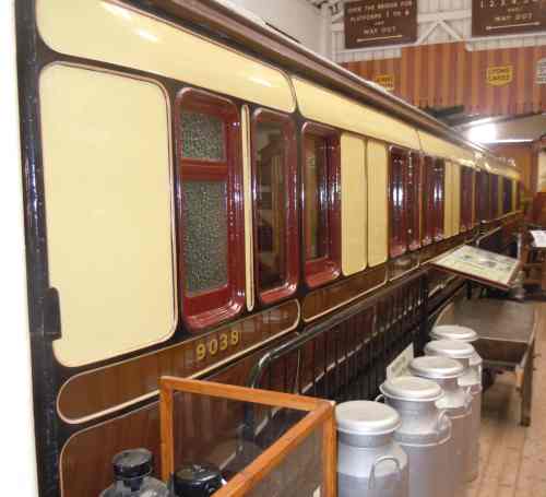 GWR 242 Sleeper First (body only) built 1896